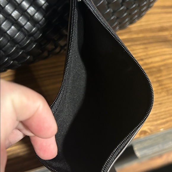 NWT Worthington Black large Woven Tote Bag and wristlet - Picture 7 of 9